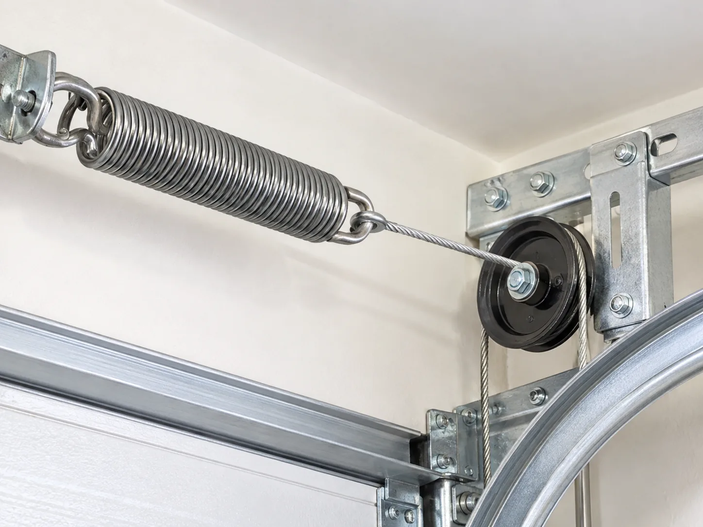 Garage Door Cable Repair for Palmetto Homes in Bradenton
